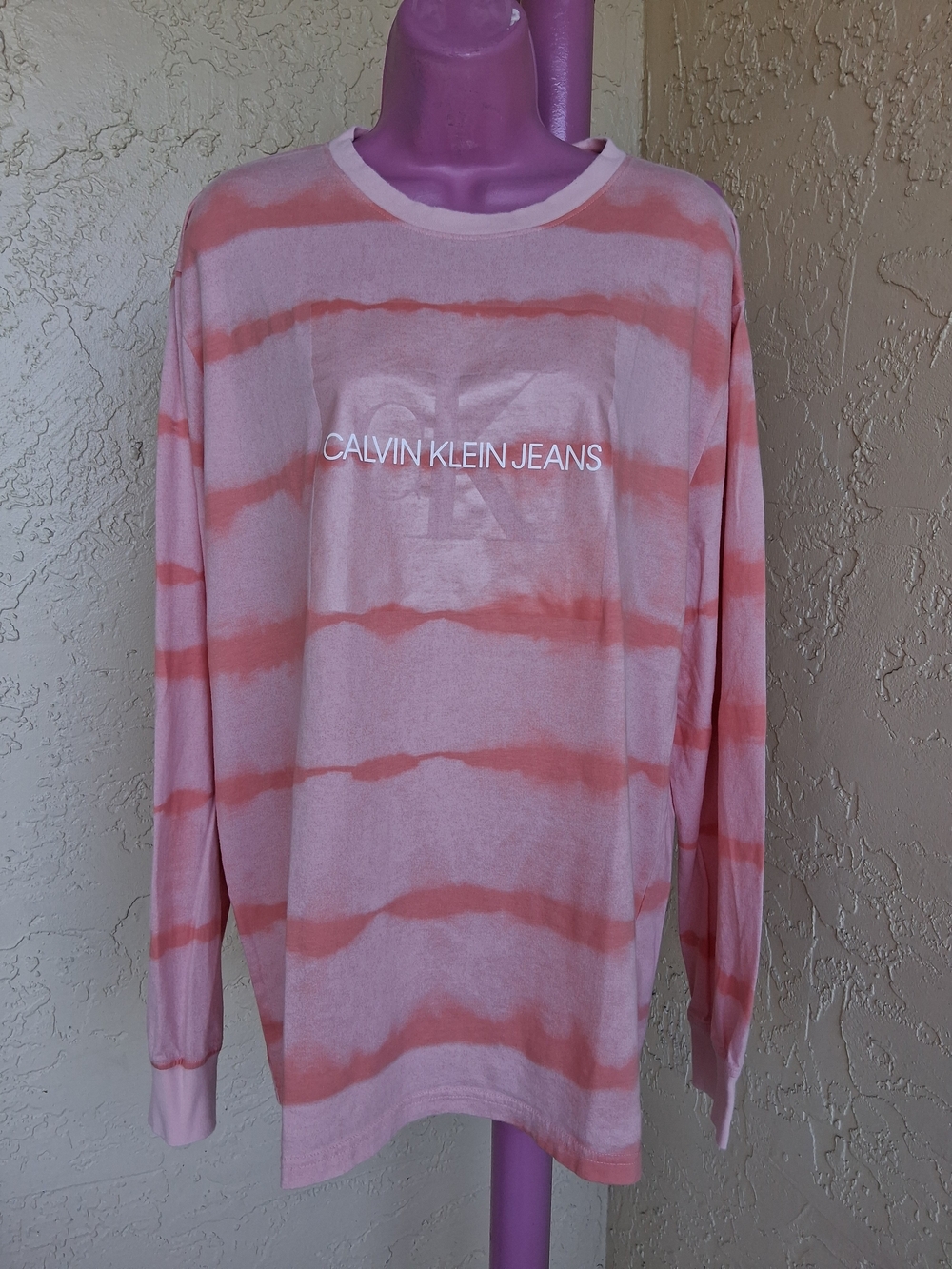 Calvin Klein Jeans Men’s Pink & Coral Striped Crewneck Sweater